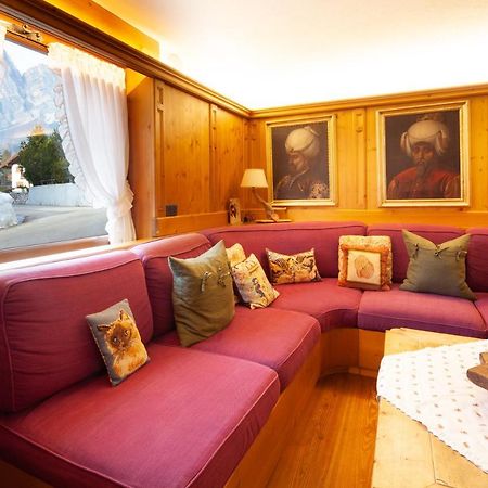 Casa Marmorata Apartment Cortina d'Ampezzo Ngoại thất bức ảnh